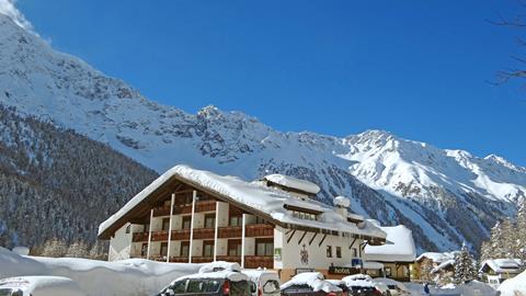 8-daagse Autovakantie naar Alpina Mountain Resort in Dolomieten